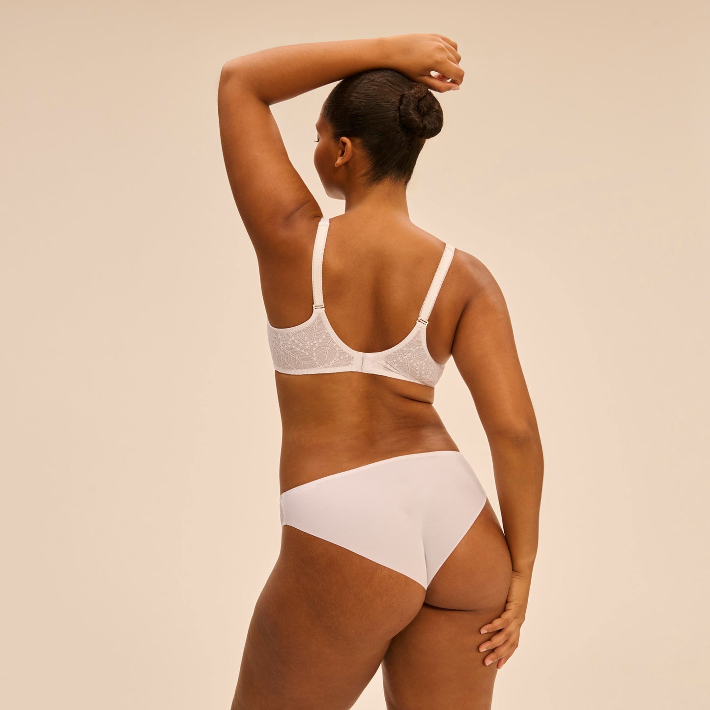 Comete Molded Full Cup Bra - White