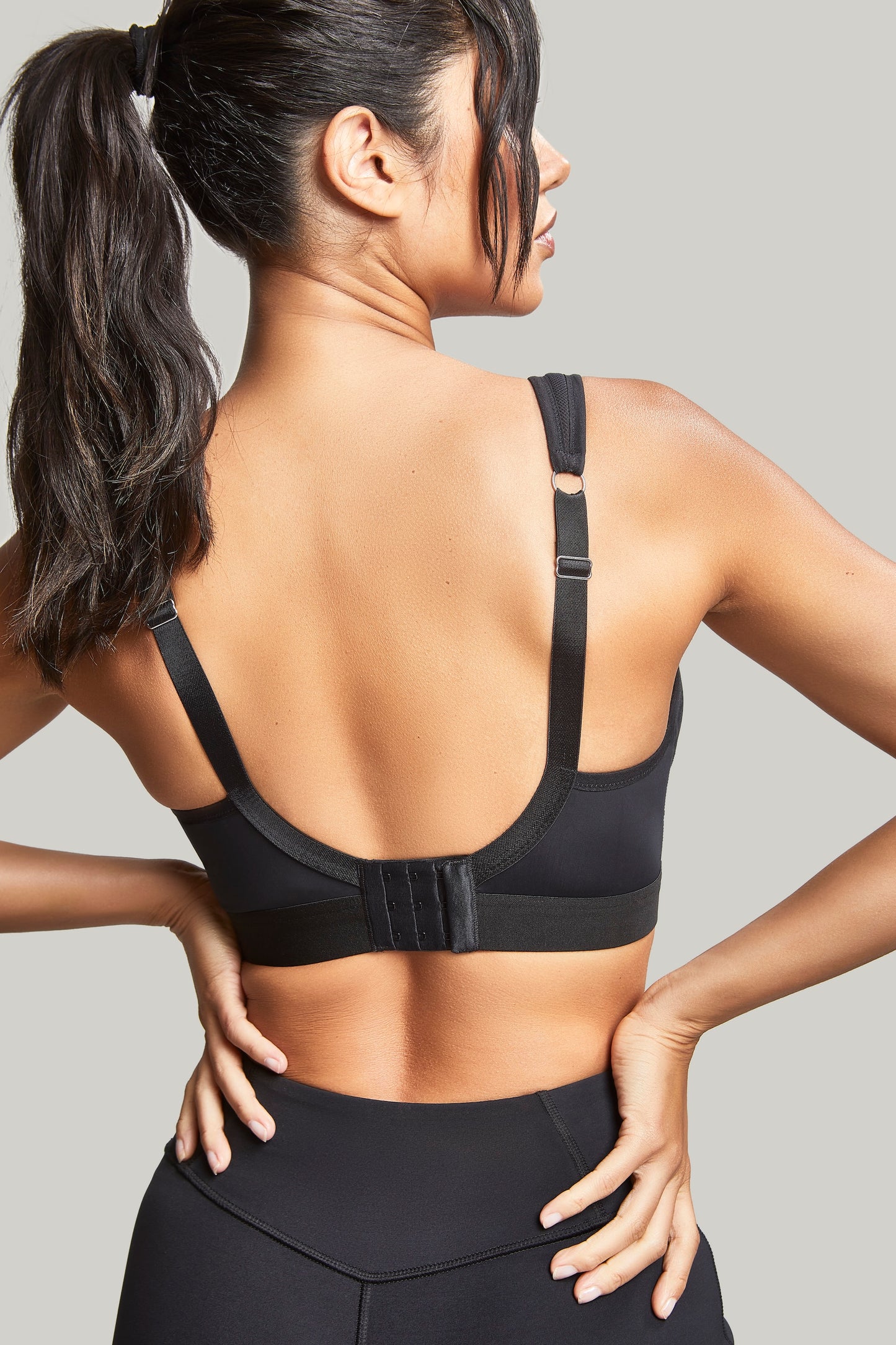 Non Wired Sports Bra - Black