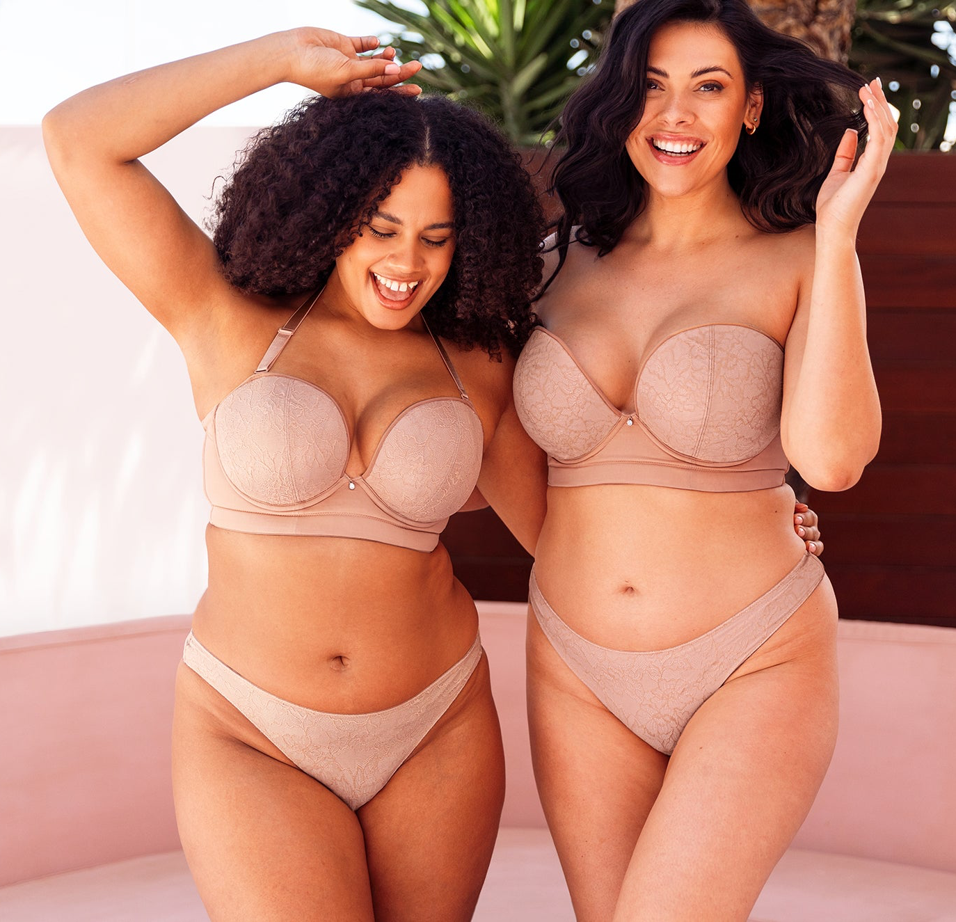 Hey Girls SuperPlunge Strapless Bra - Latte Beige