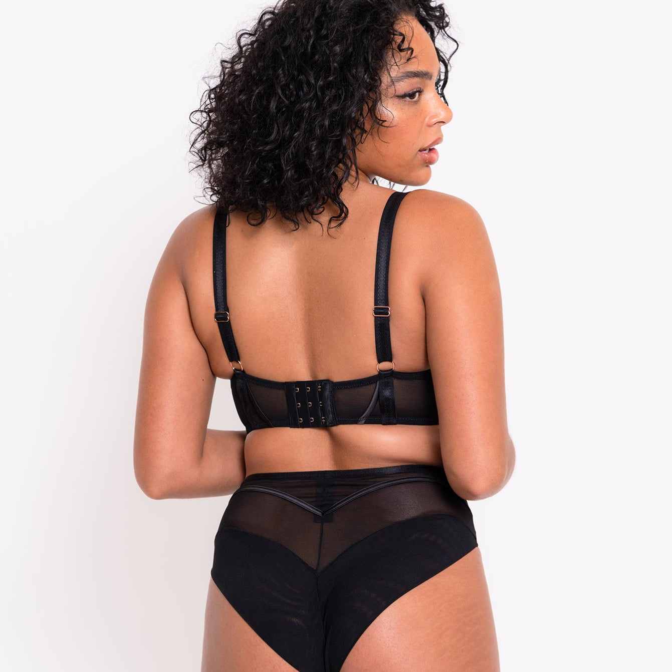 SALE - Senses Plunge Bra - Black
