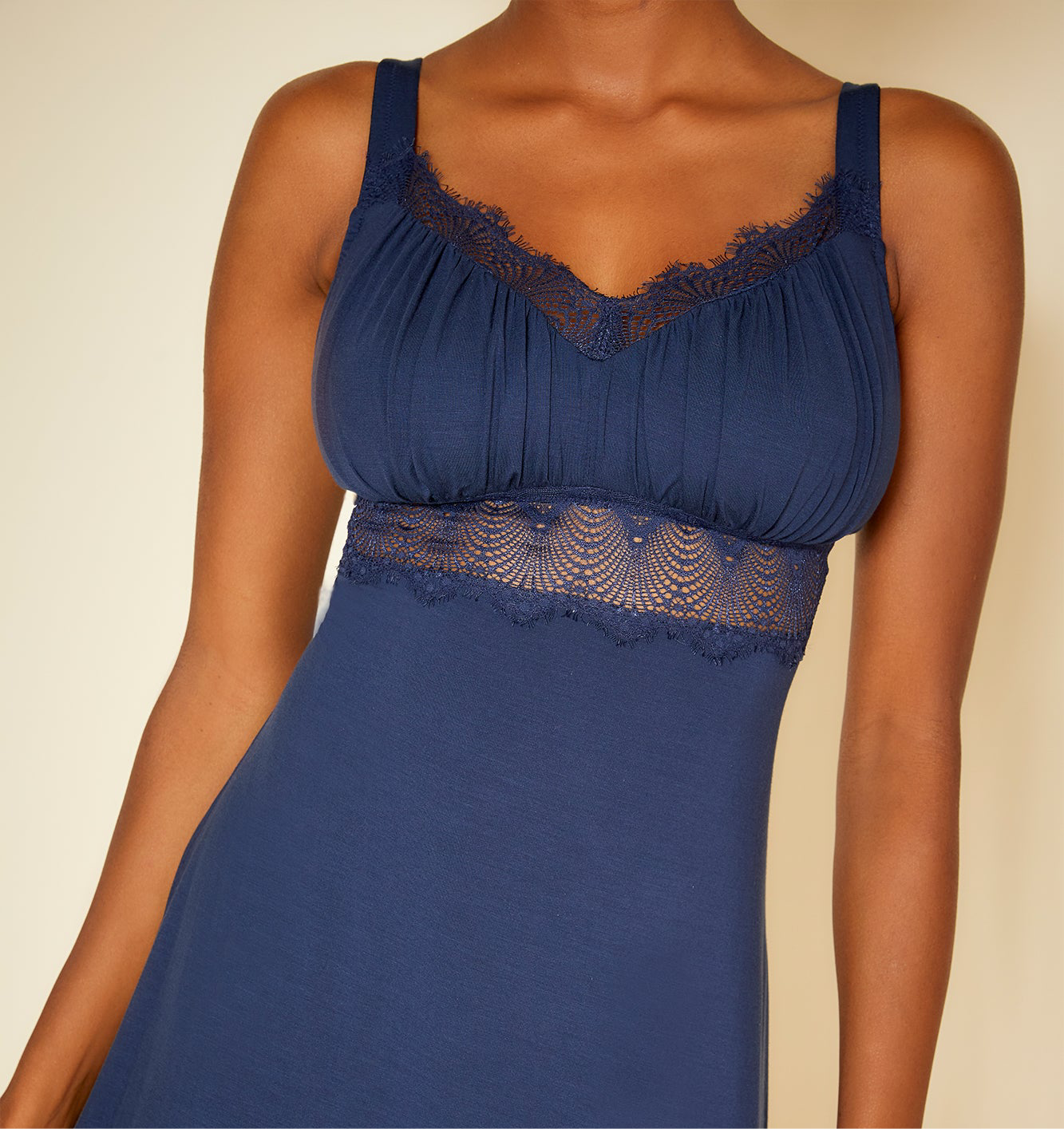 Allure Curvy Chemise